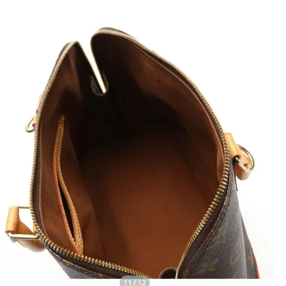 Louis Vuitton Alma PM Monogram Canvas and Leather Handbag - Picture 10 of 11